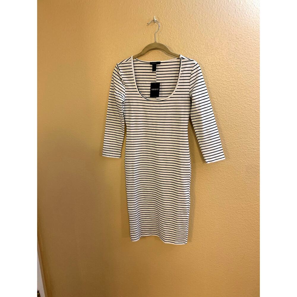 Forever 21 Black and White Stripe Long Sleeve Mini Dress Sz S NWT